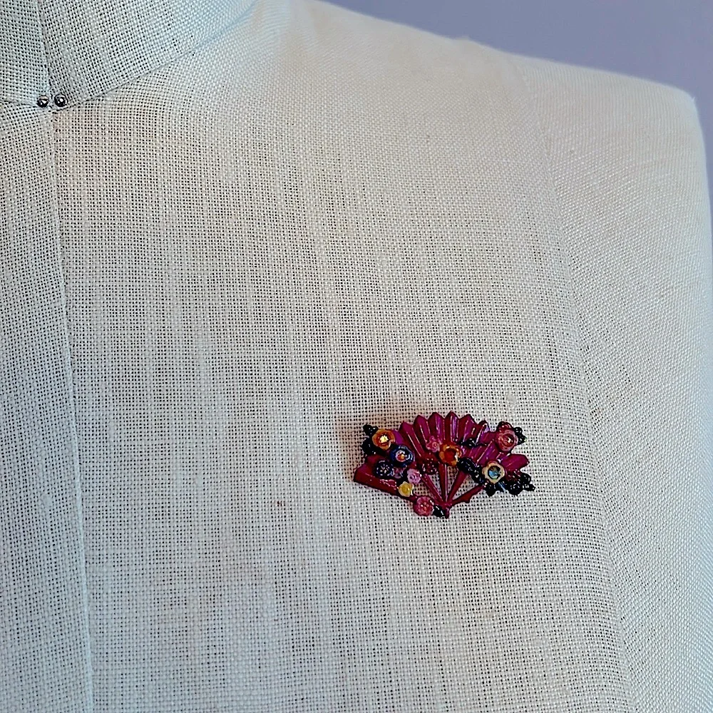 Vintage mini fuchsia bejeweled fan brooch pin